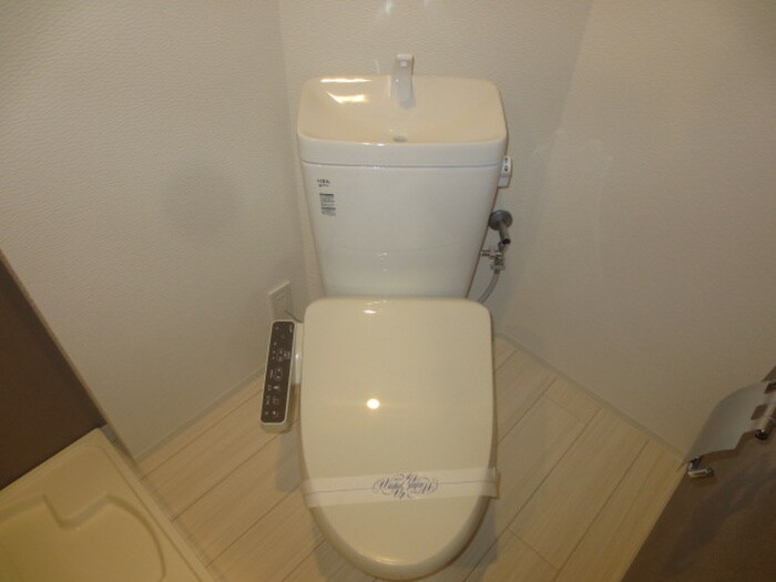 物件内観写真9　(トイレ)