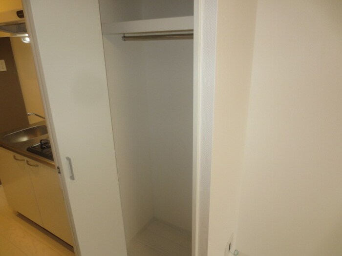 物件内観写真18　(収納)