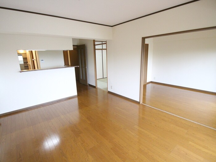 物件内観写真8　(居室)