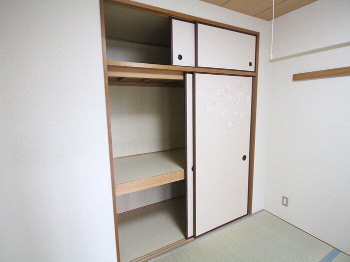 物件内観写真21　(収納)