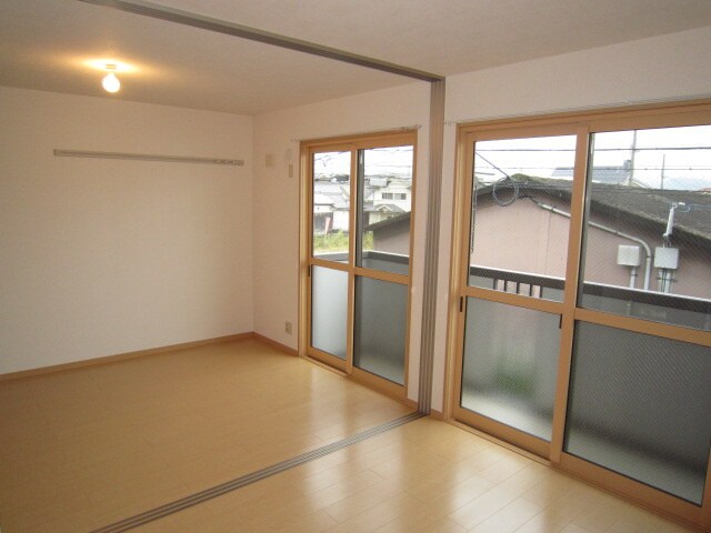 物件内観写真9　(居室)