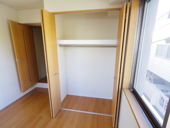 物件内観写真11　(収納)