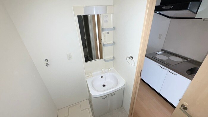 物件内観写真11　(洗面)