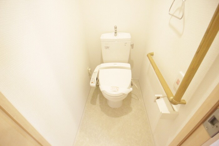 物件内観写真13　(トイレ)