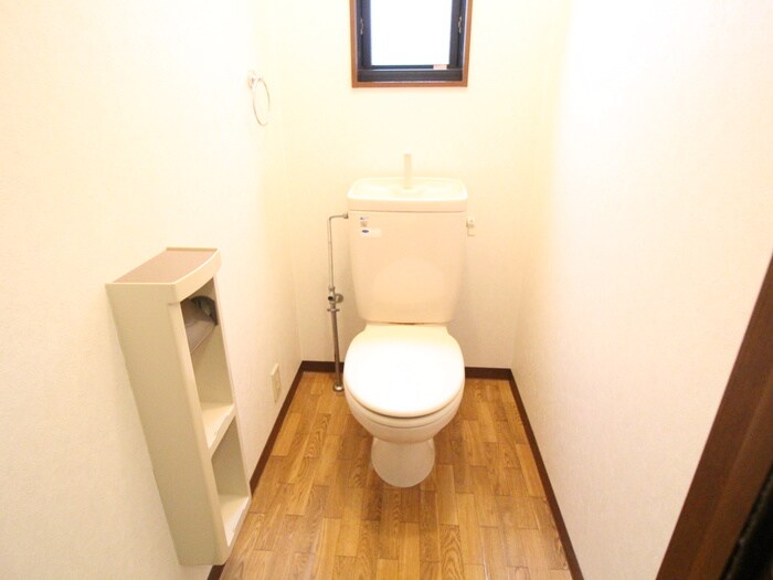 物件内観写真9　(トイレ)