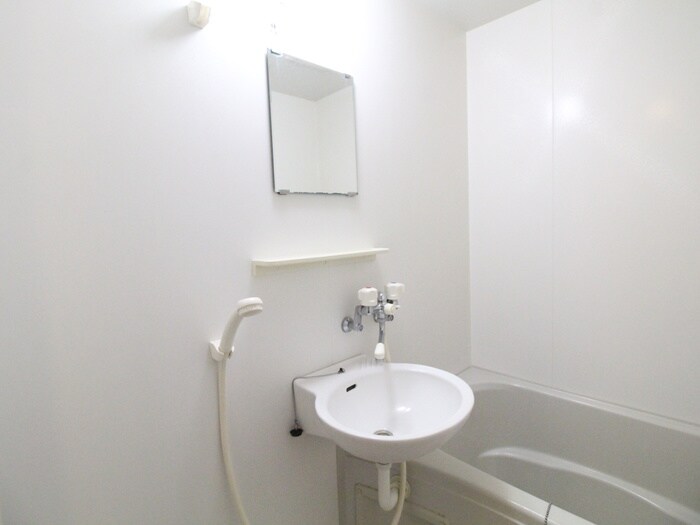 物件内観写真11　(洗面)