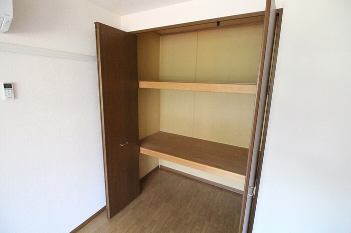 物件内観写真13　(収納)
