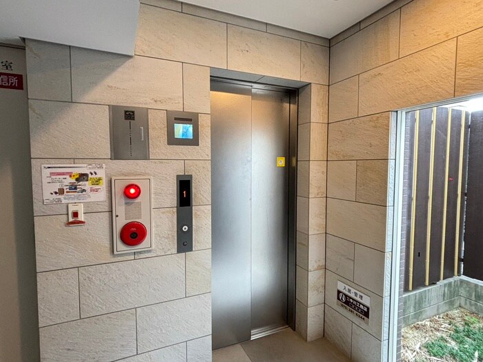 物件外観写真4　(建物設備)