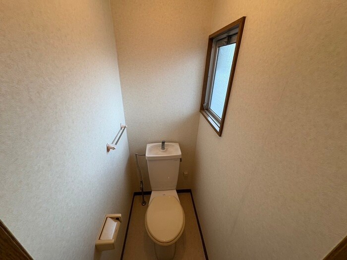 物件内観写真14　(トイレ)