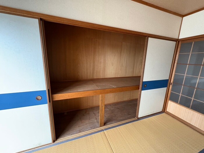 物件内観写真16　(収納)