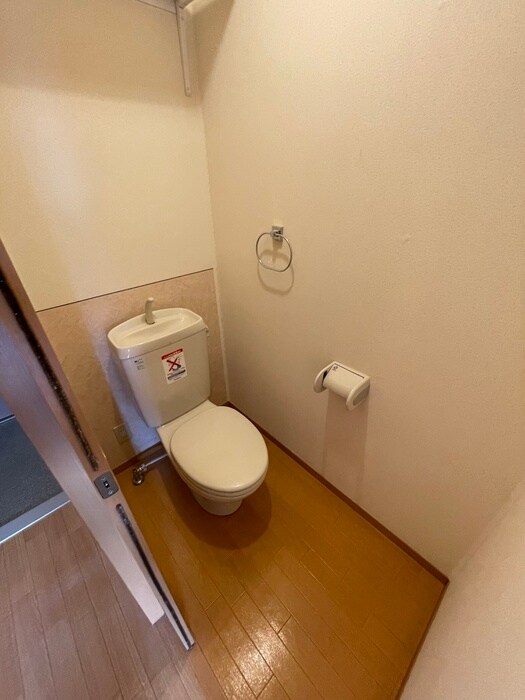 物件内観写真13　(トイレ)