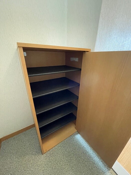 物件内観写真15　(靴箱)