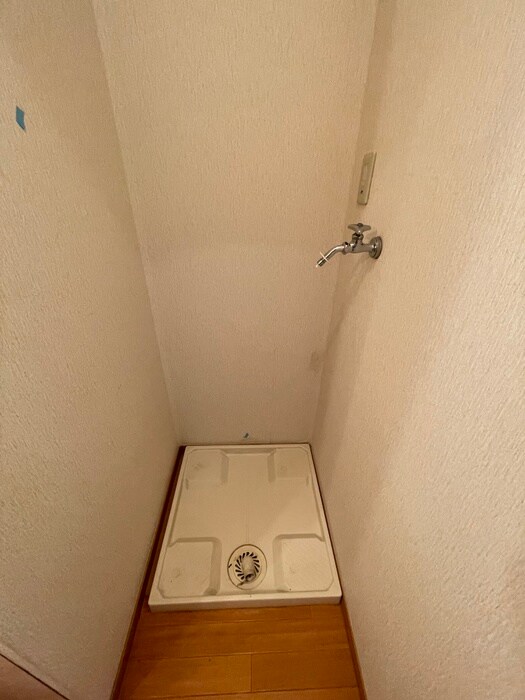 物件内観写真17　(洗濯機置場)