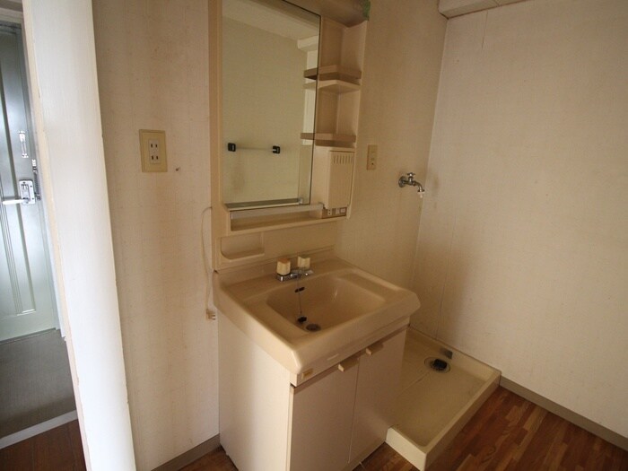 物件内観写真9　(洗面)