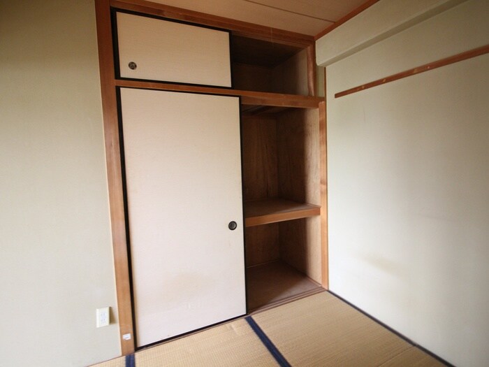 物件内観写真10　(収納)