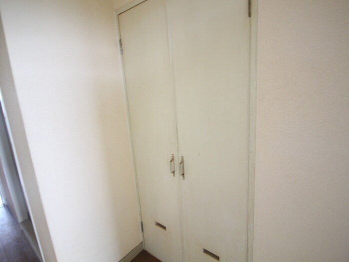 物件内観写真15　(靴箱)
