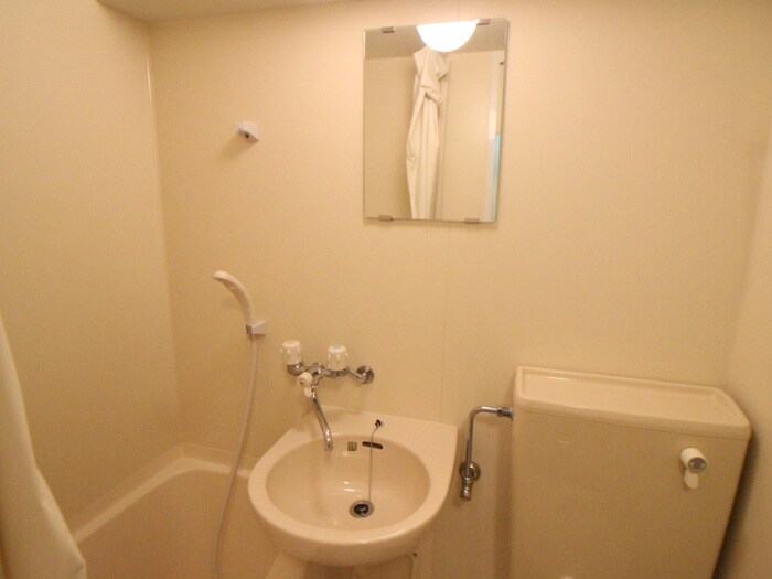 物件内観写真8　(洗面)