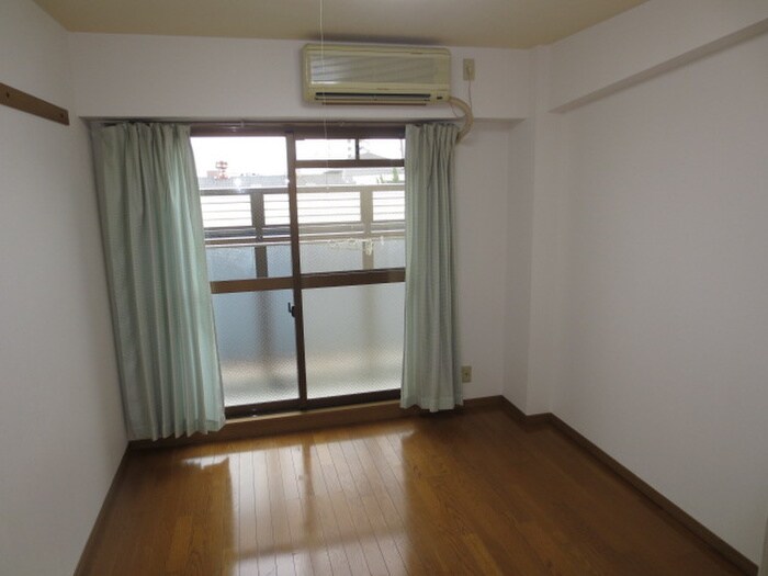 物件内観写真11　(居室)