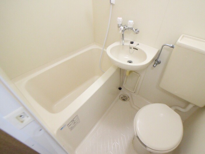 物件内観写真12　(バス／シャワールーム等)