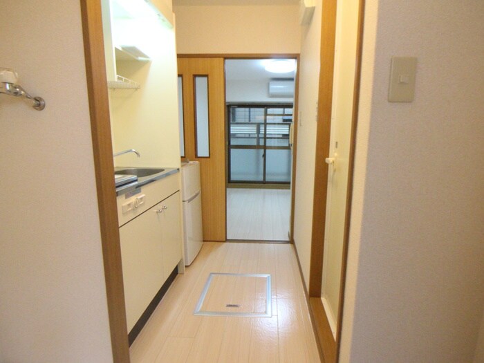 物件内観写真15　(廊下)