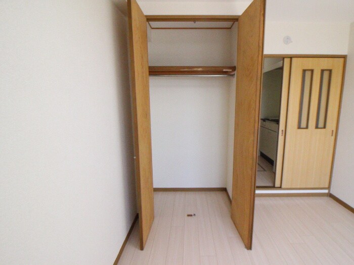 物件内観写真18　(収納)