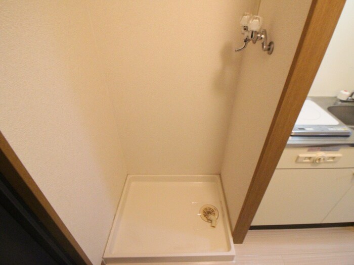 物件内観写真19　(洗濯機置場)