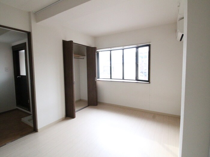 物件内観写真12　(居室)