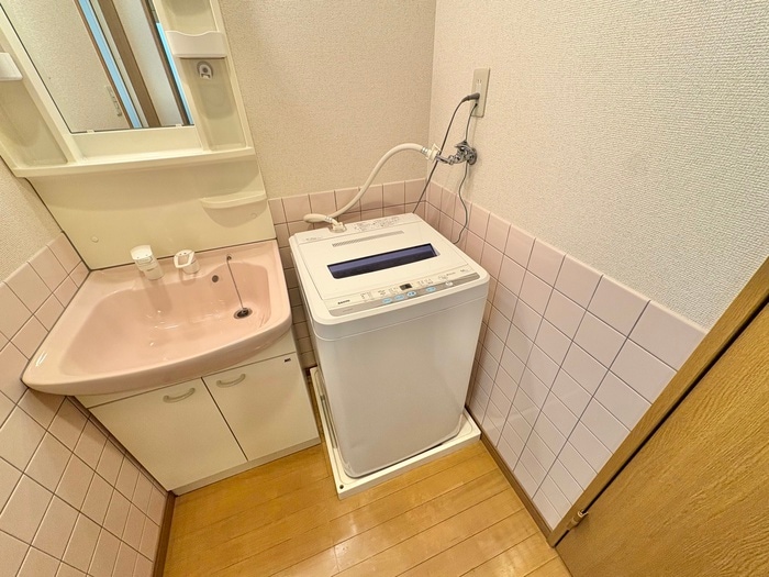 物件内観写真13　(洗濯機置場)