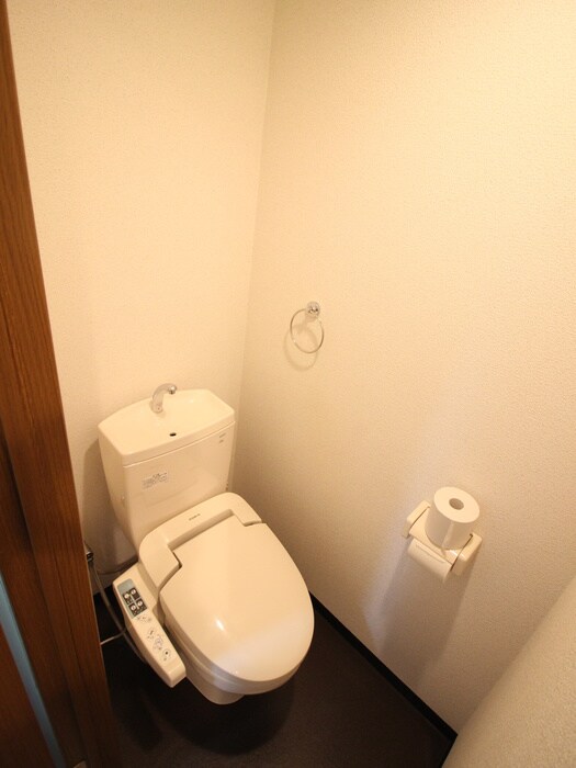 物件内観写真11　(トイレ)