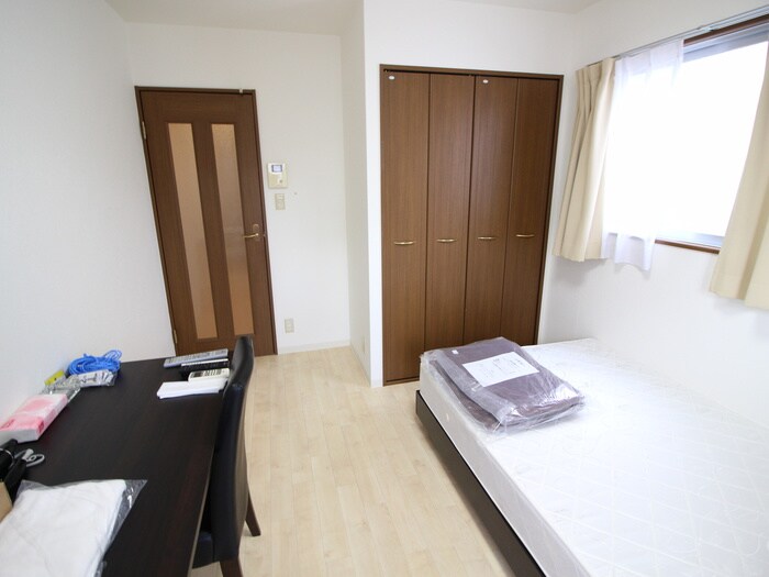 物件内観写真12　(居室)