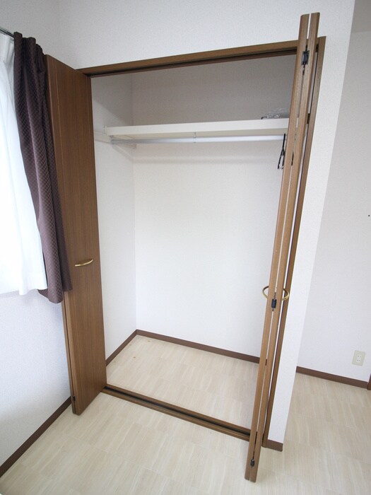 物件内観写真14　(収納)