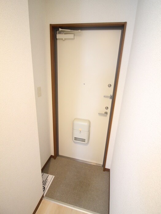 物件内観写真22　(玄関)