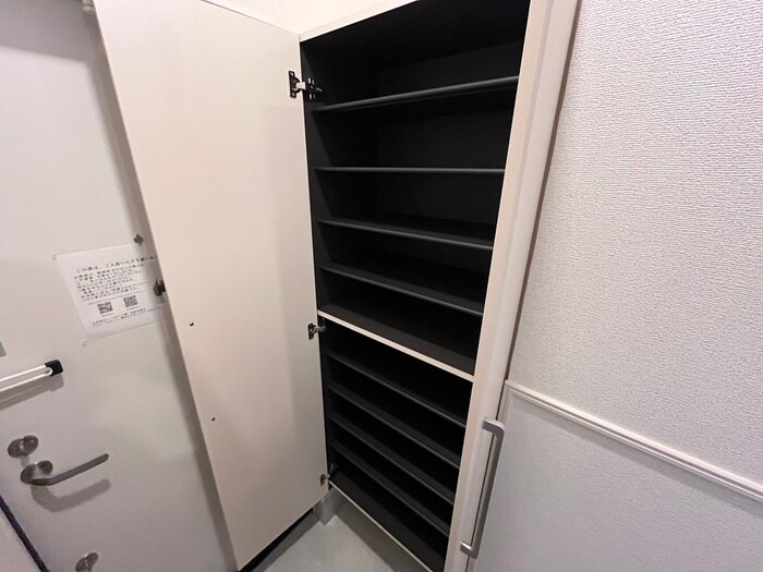 物件内観写真15　(靴箱)