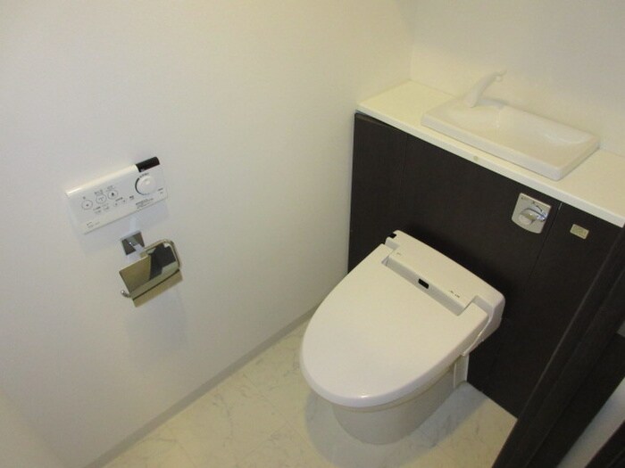 物件内観写真12　(トイレ)