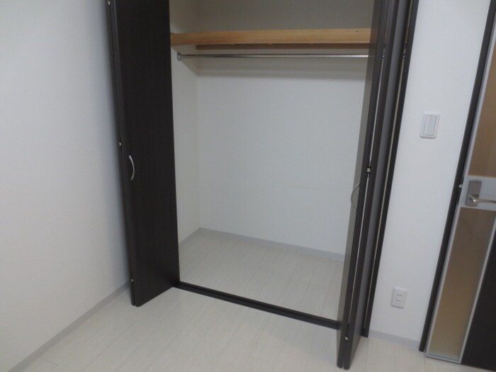 物件内観写真16　(収納)