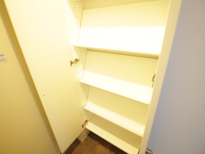 物件内観写真16　(靴箱)