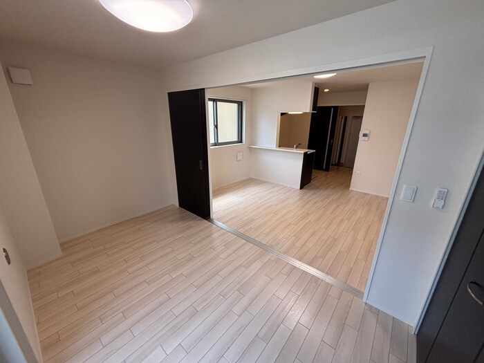 物件内観写真7　(居室)