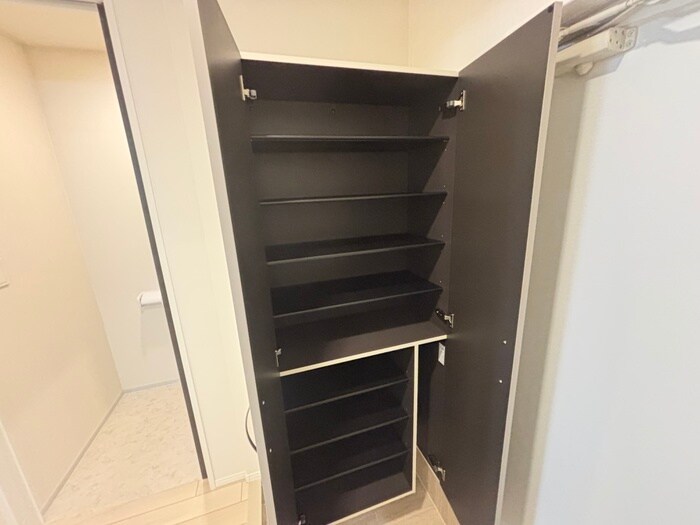 物件内観写真17　(靴箱)