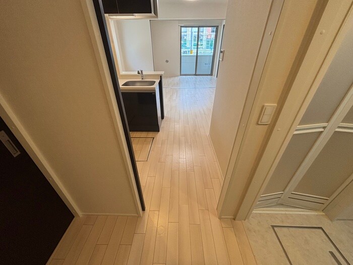 物件内観写真18　(廊下)