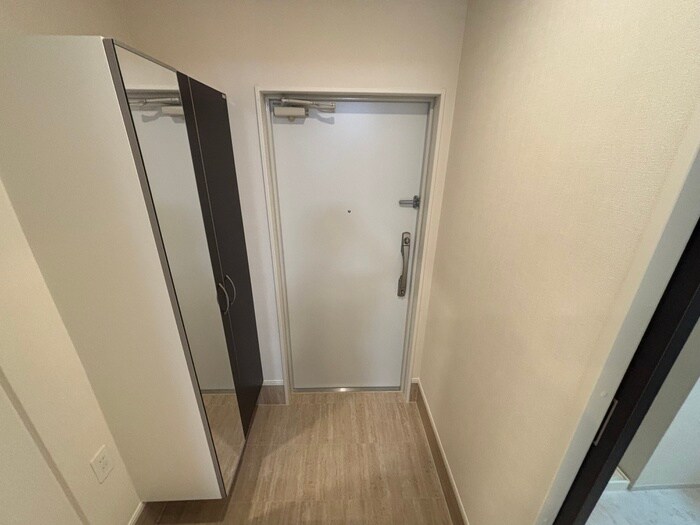 物件内観写真18　(玄関)