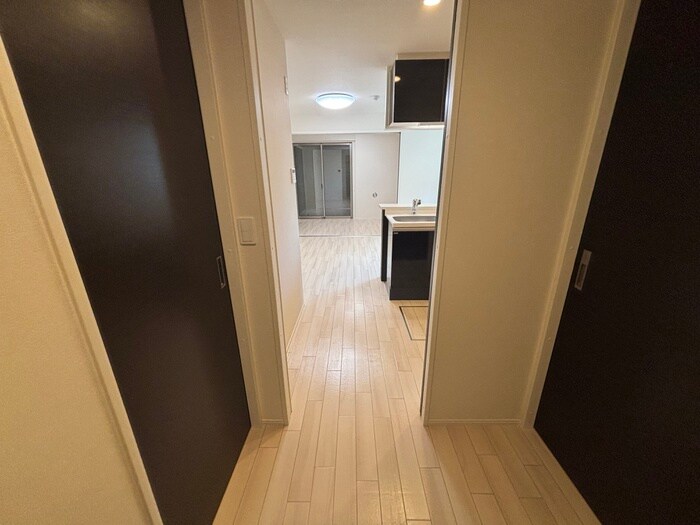 物件内観写真20　(廊下)