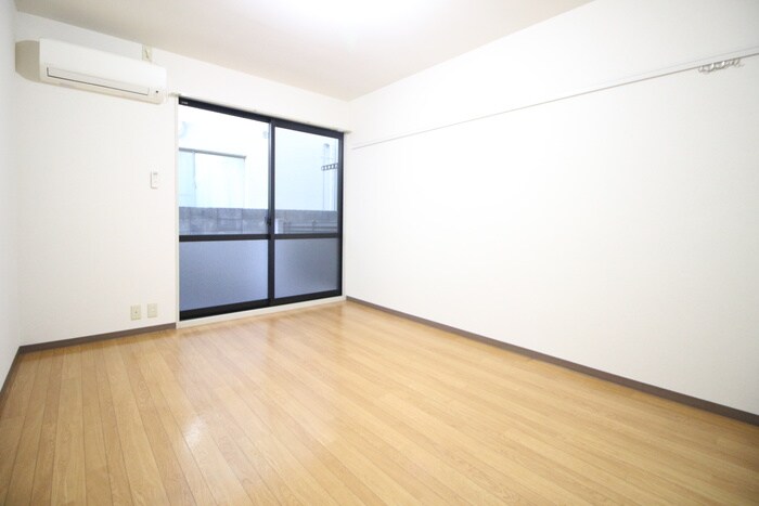 物件内観写真13　(居室)