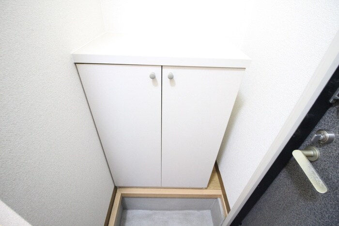 物件内観写真15　(靴箱)
