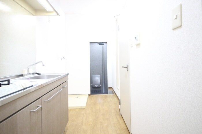 物件内観写真18　(玄関)