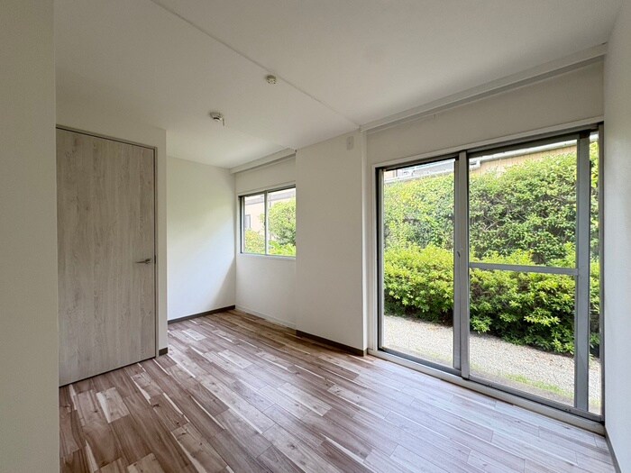 物件内観写真11　(居室)