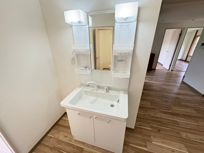 物件内観写真15　(洗面)