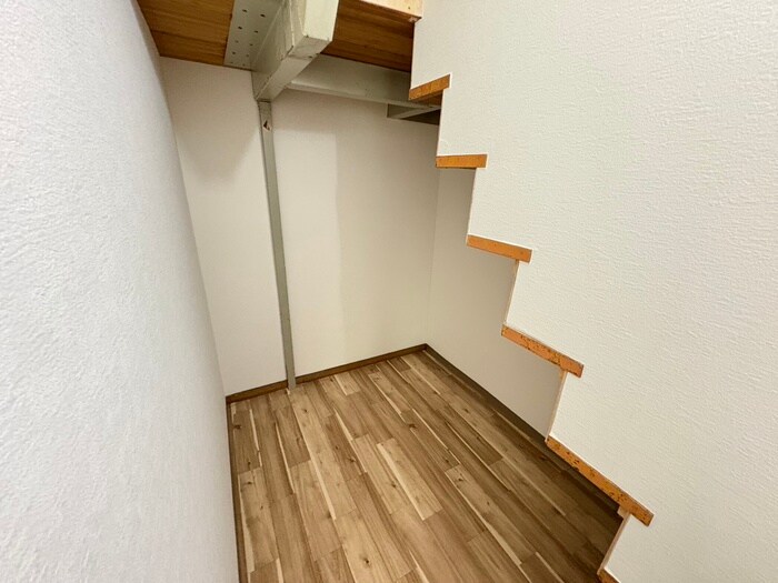 物件内観写真16　(収納)