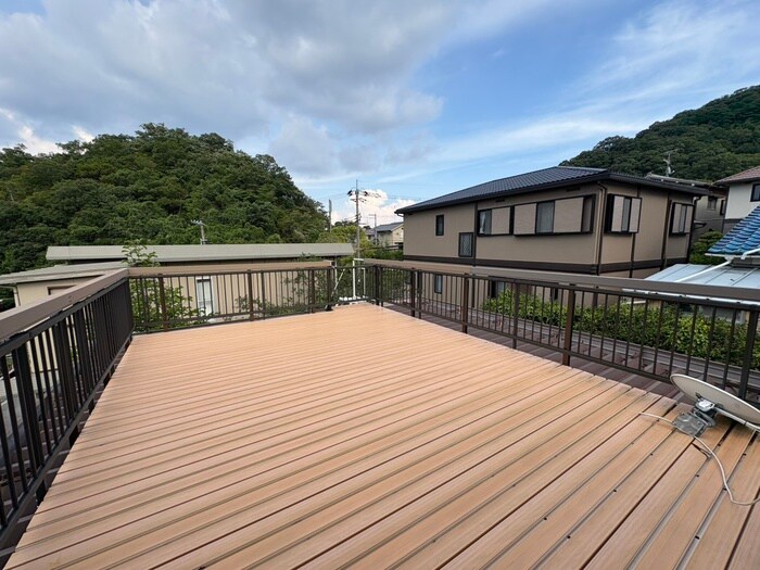 物件内観写真18　(室内からの展望)