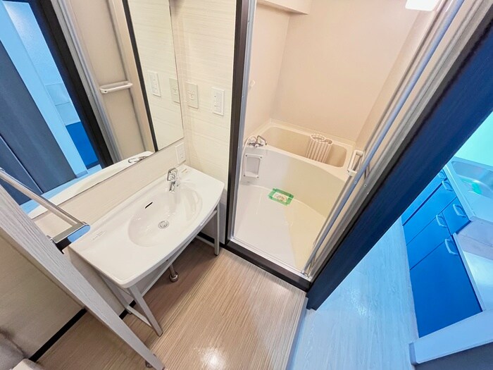 物件内観写真9　(洗面)