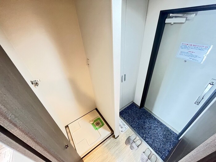 物件内観写真11　(洗濯機置場)
